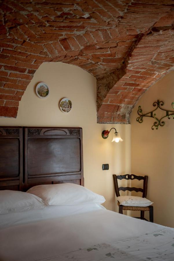 Agriturismo San Martino Clavesana Bagian luar foto