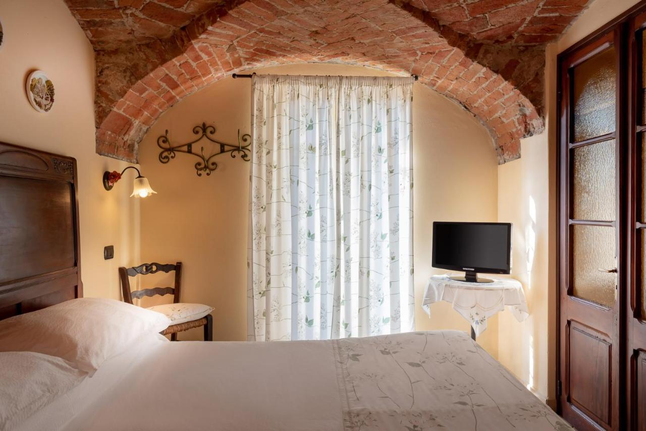 Agriturismo San Martino Clavesana Bagian luar foto