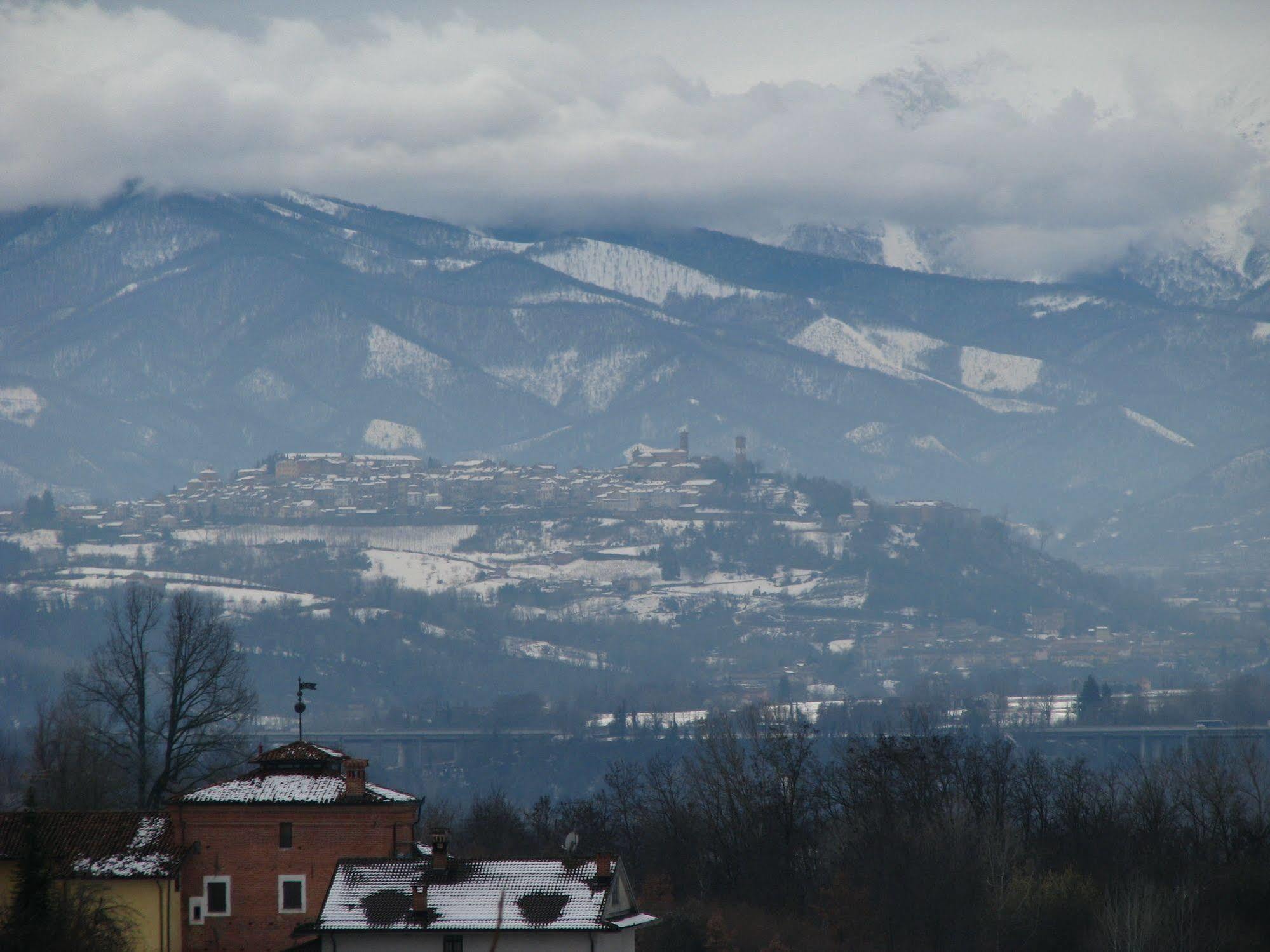 Agriturismo San Martino Clavesana Bagian luar foto